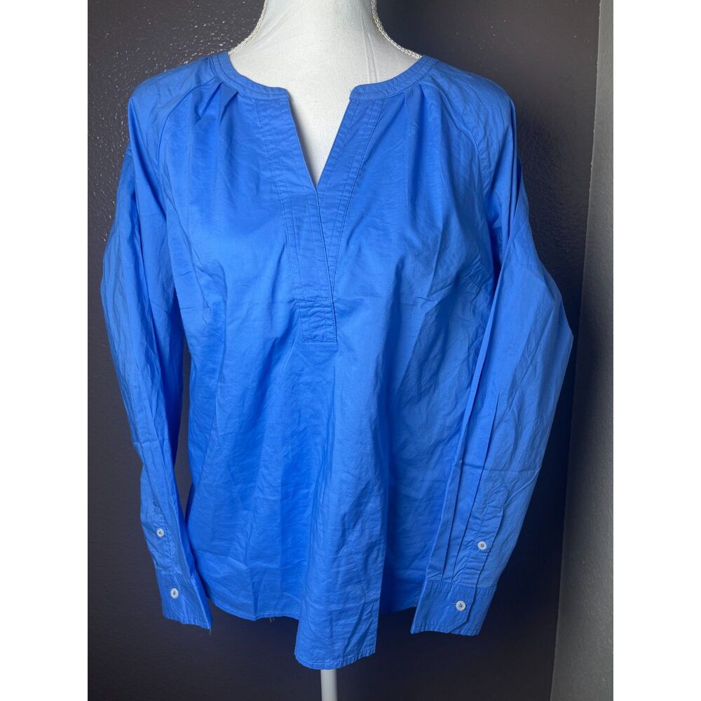 TALBOTS 100% COTTON SIZE MEDIUM PETITE BLOUSE POPLIN TOP BLUE NWOT - Picture 3 of 6